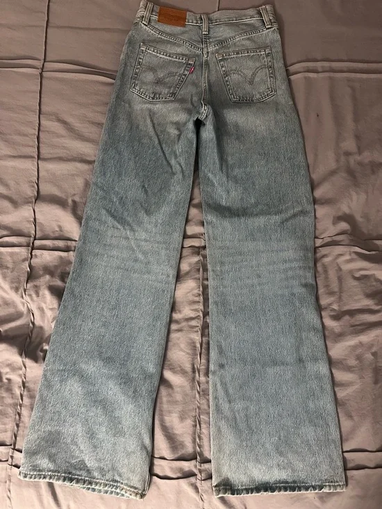Levi’s Ribcage Wide Leg Light Wash High-Rise Jeans - Picture 4 of 4